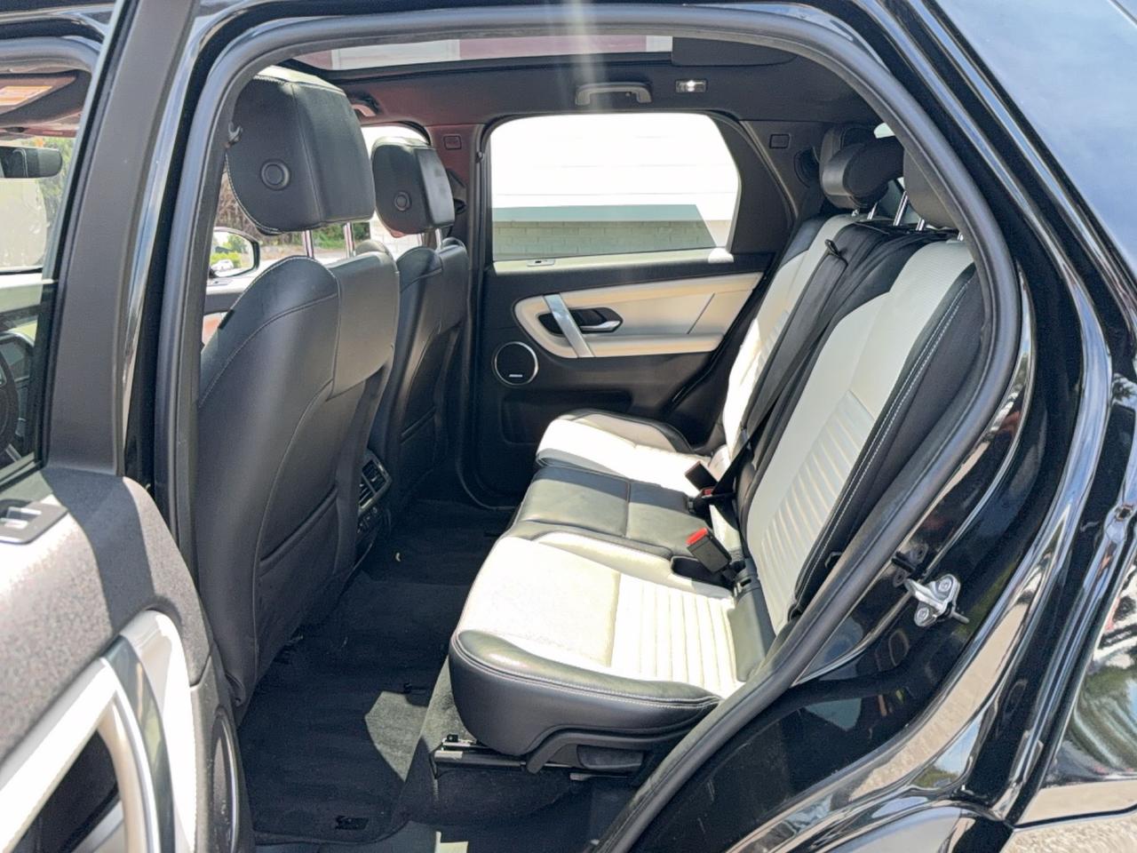 2021 Land Rover Discovery Sport R-Dynamic S Photo