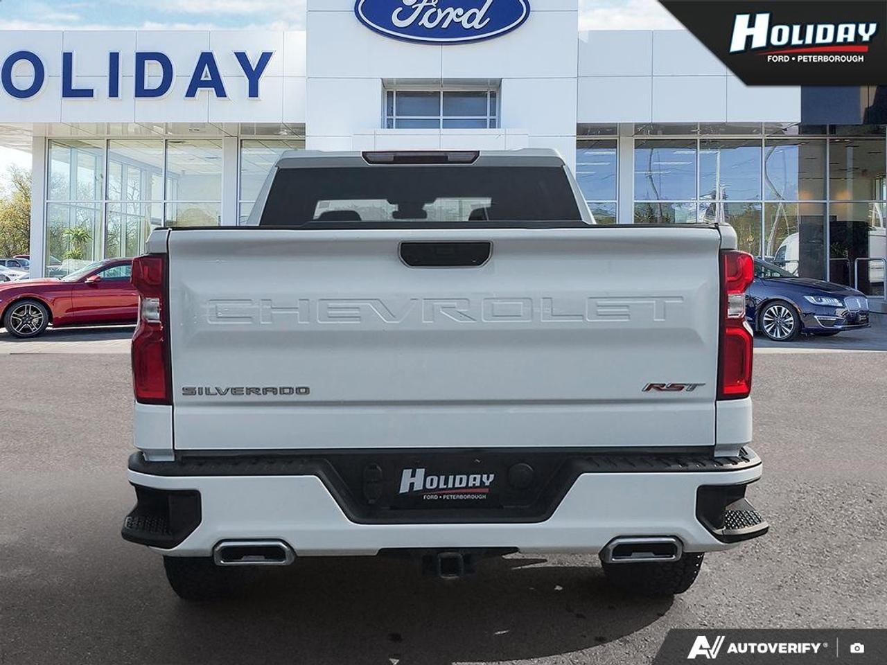 2025 Chevrolet Silverado 1500 RST Photo4