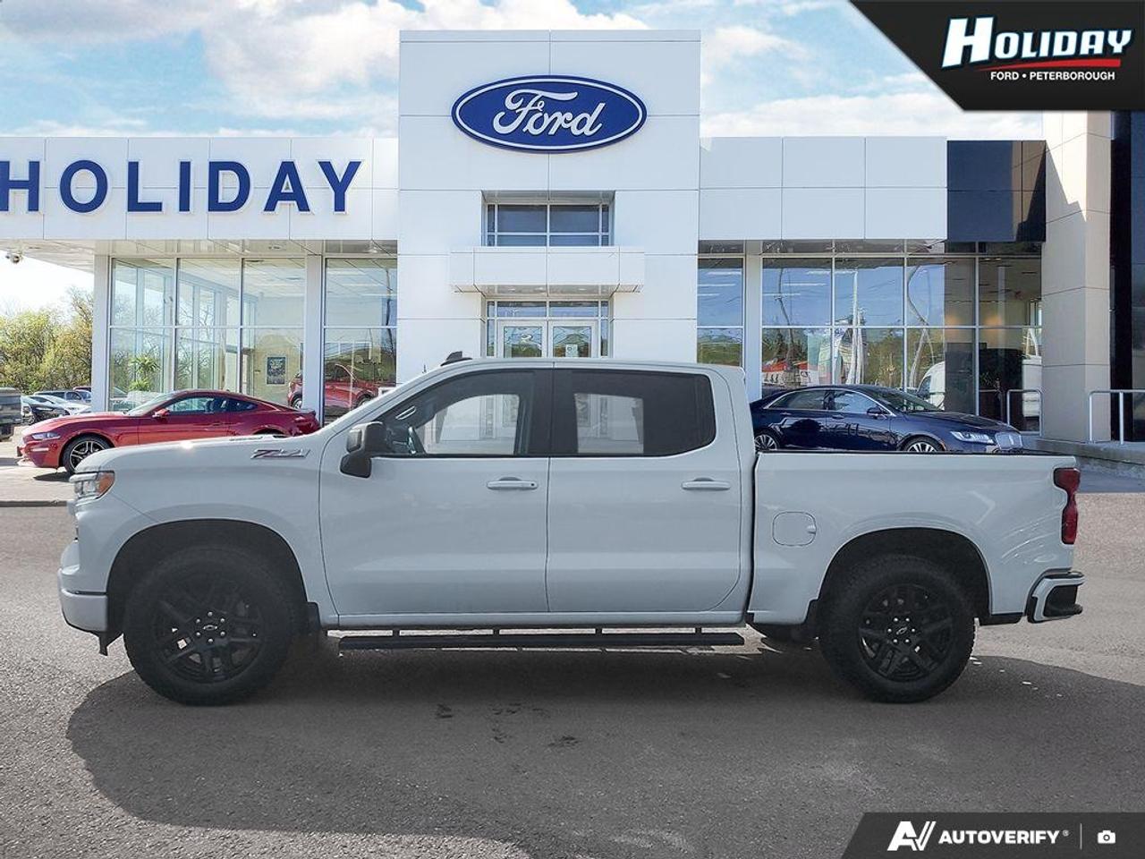 2025 Chevrolet Silverado 1500 RST Photo2