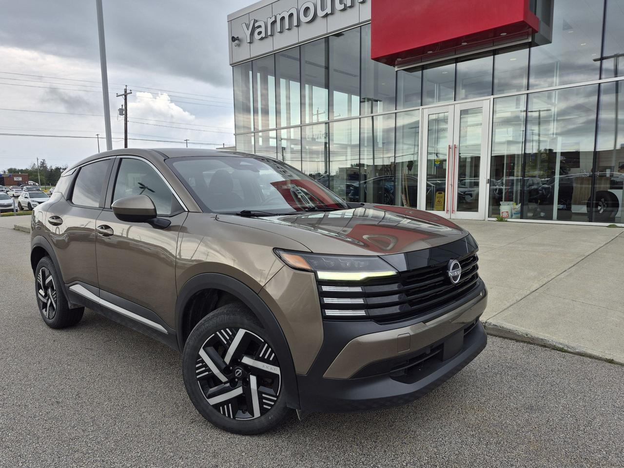 2025 Nissan Kicks SV Photo