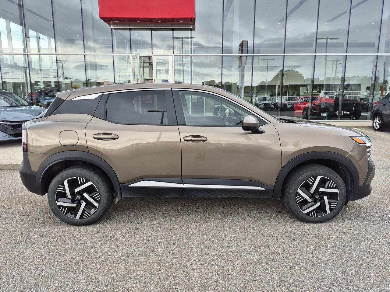 2025 Nissan Kicks SV Photo