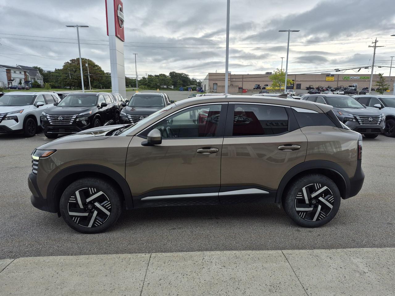 2025 Nissan Kicks SV Photo