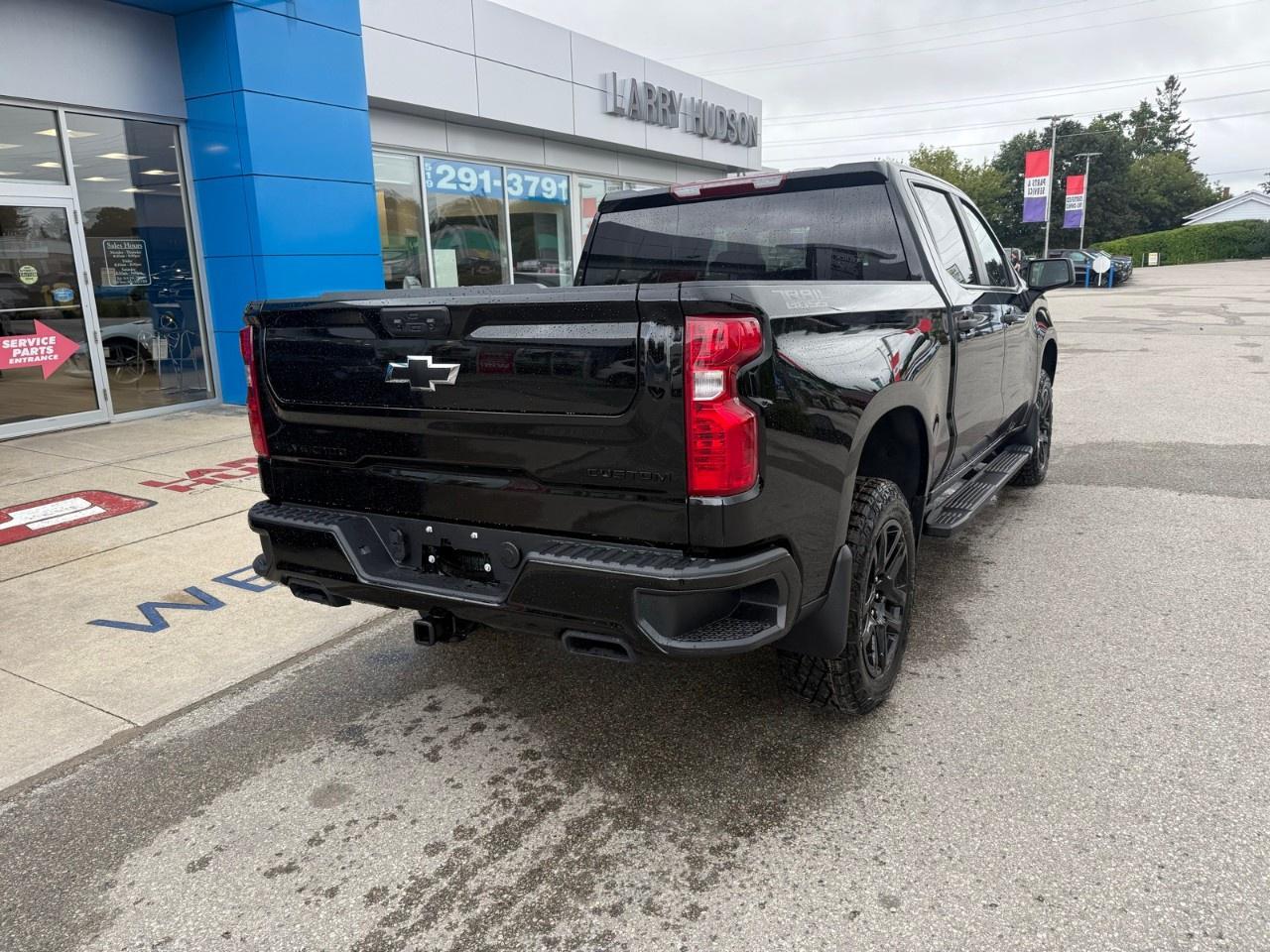 2026 Chevrolet Silverado 1500 Crew Cab Short Box 4-Wheel Drive Custom Trail Boss Photo