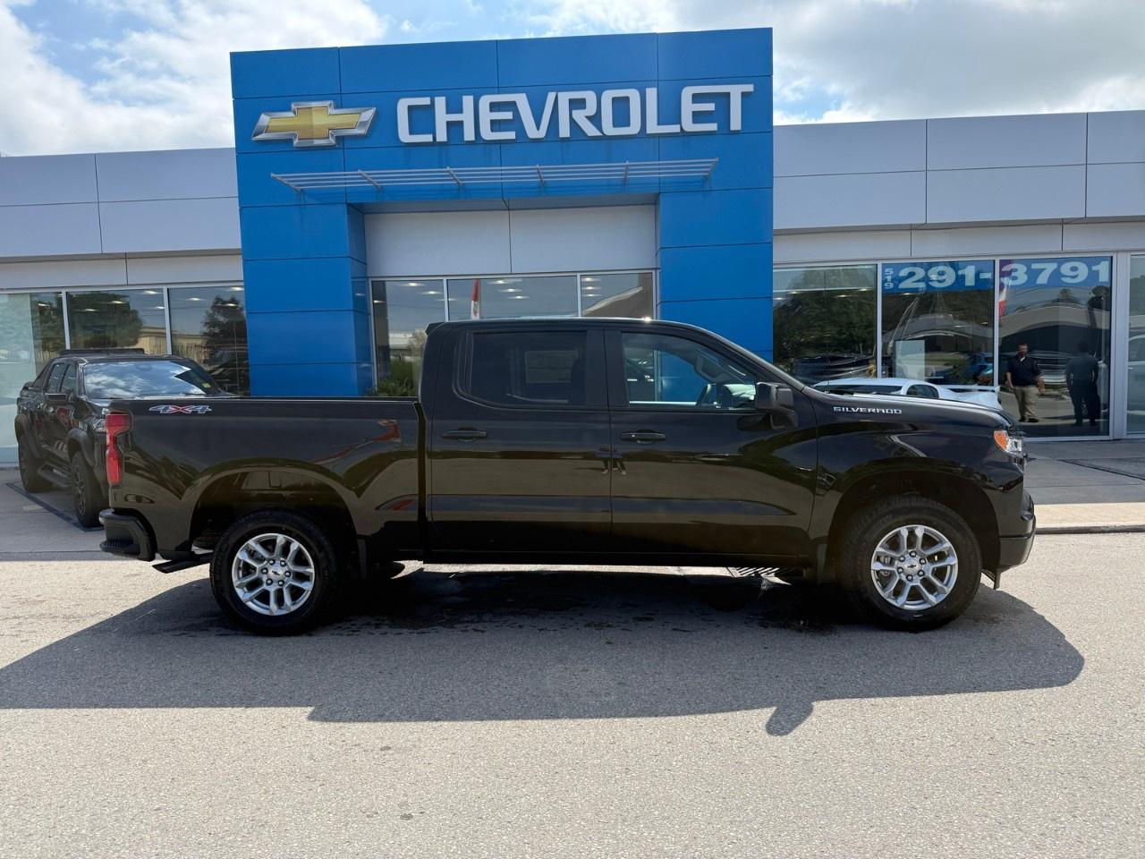 2026 Chevrolet Silverado 1500 Crew Cab Short Box 4-Wheel Drive RST Photo5