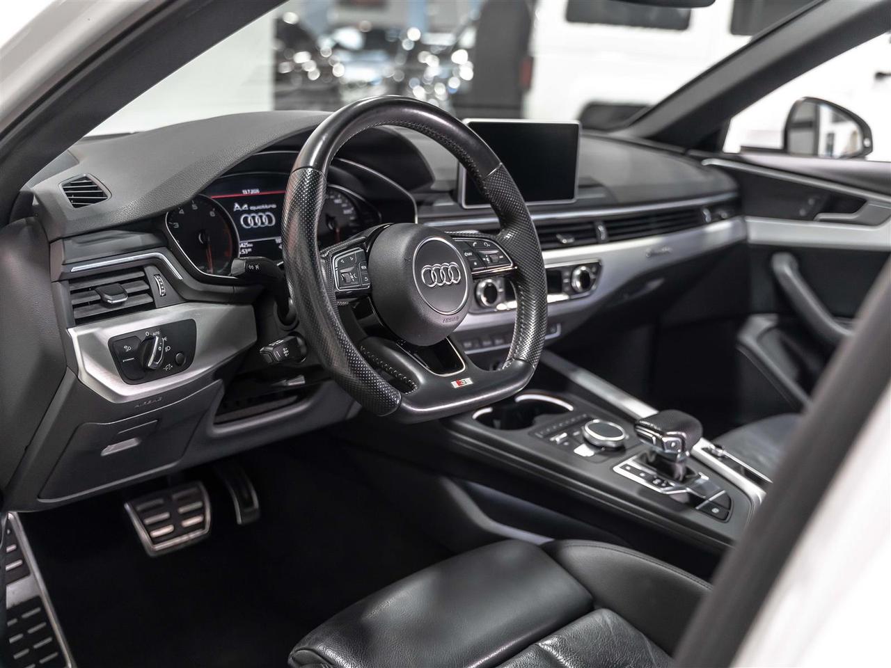 2018 Audi A4 Progressiv|S-Line|Navigation|Rear Cam|Low Km's Photo4