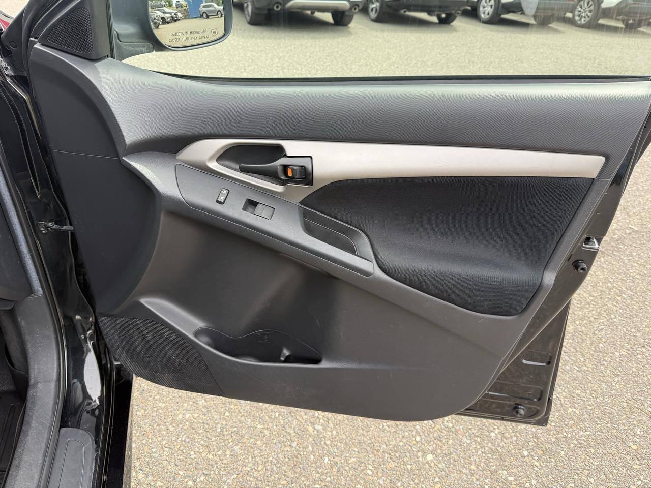 2013 Toyota Matrix CONVENIENCE PKG Photo