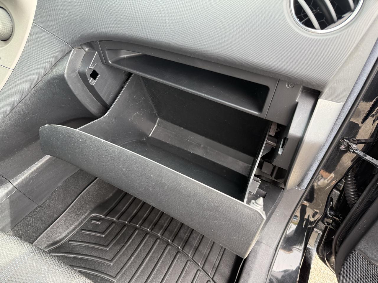 2013 Toyota Matrix CONVENIENCE PKG Photo
