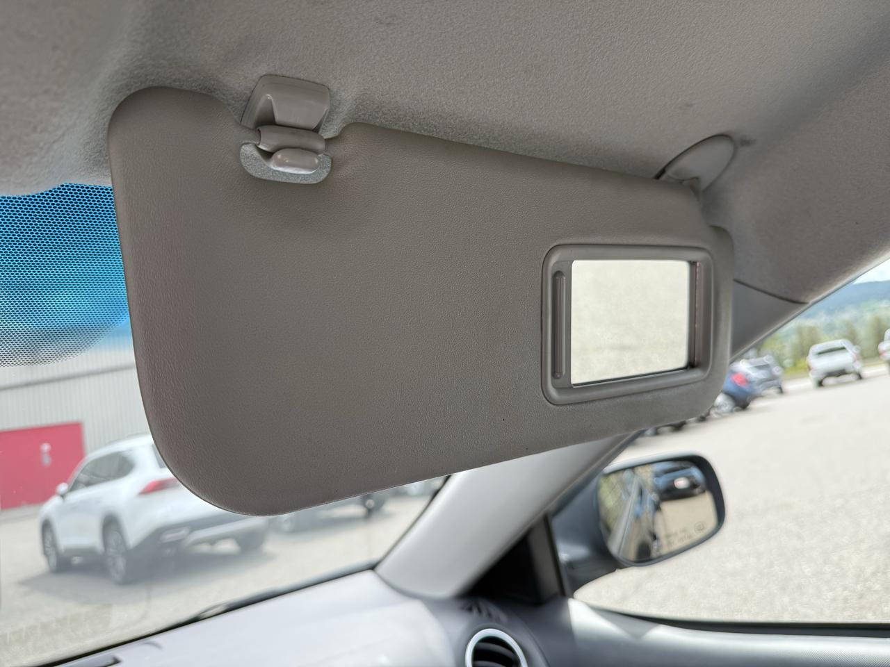 2013 Toyota Matrix CONVENIENCE PKG Photo