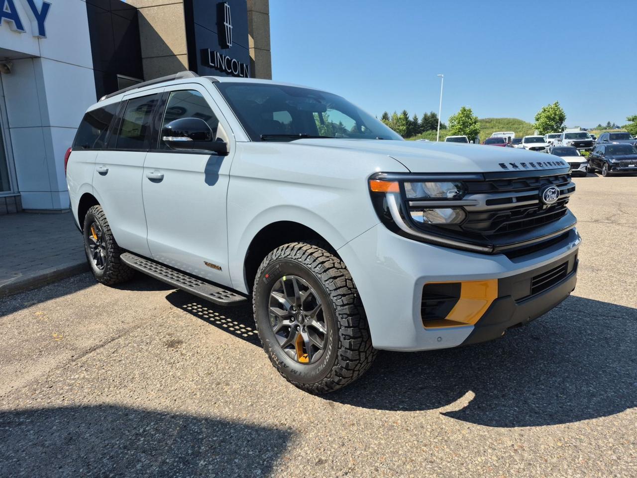 2027 Ford Expedition TREMOR 4X4 Photo3