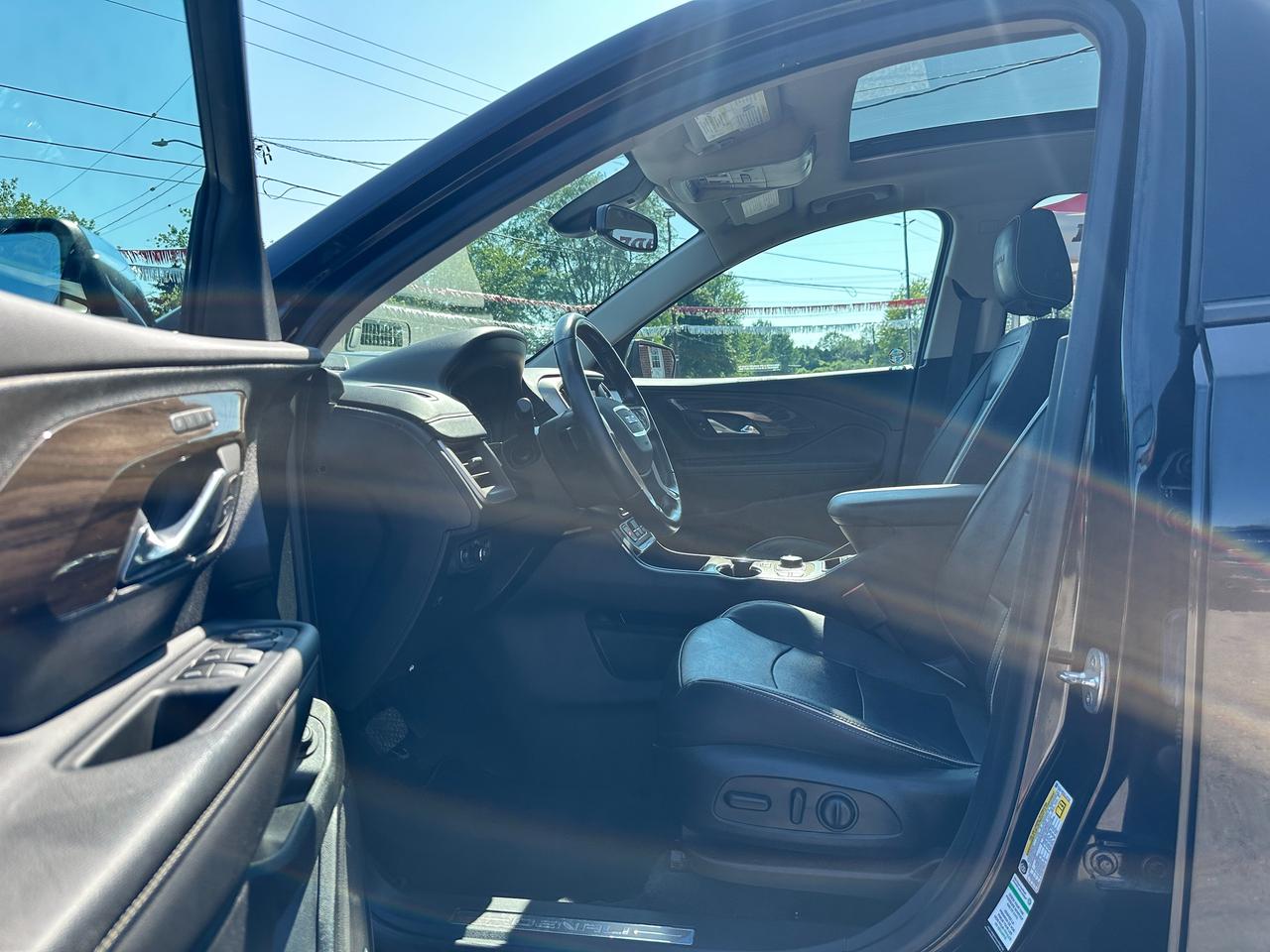 2020 GMC Terrain Denali AWD HTD/CLD Leather PanoRoof NAV BOSE XM AC Photo
