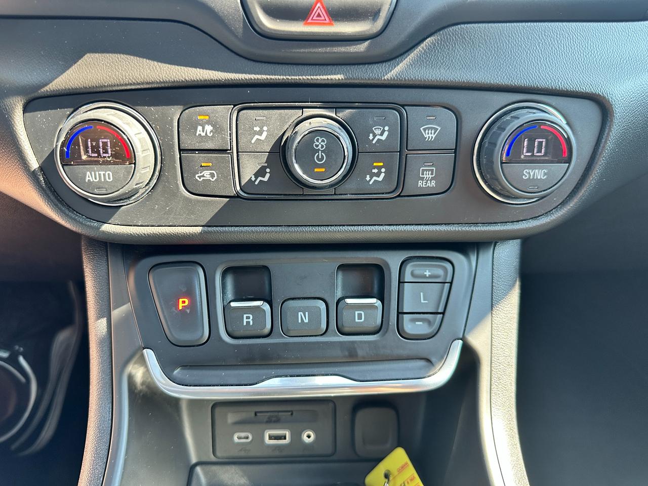 2020 GMC Terrain Denali AWD HTD/CLD Leather PanoRoof NAV BOSE XM AC Photo