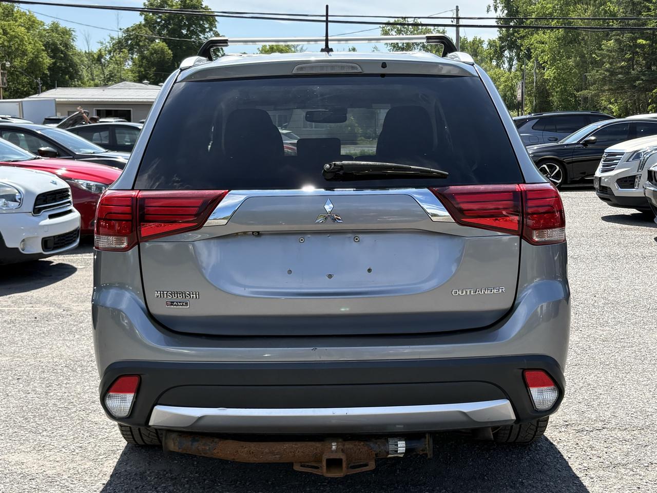 2016 Mitsubishi Outlander GT Photo3