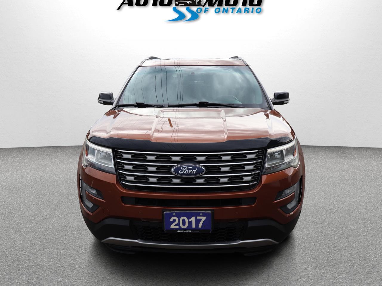 2017 Ford Explorer XLT 4WD CERTIFIED *ACCIDENT FREE*38 SERVICE* CAMERA NAV BLUETOOTH LEATHER HEATED SEATS SUNROOF CRUISE ALLOYS Photo