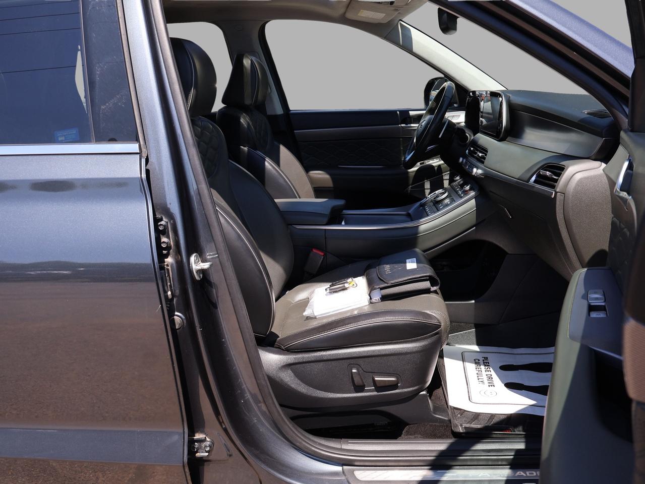 2020 Hyundai PALISADE V6 LIMITED AWD CERTIFIED *1 OWNER*7 SEATS* CAMERA NAV BLUETOOTH LEATHER HEATED SEATS PANO ROOF CRUISE ALLOYS Photo