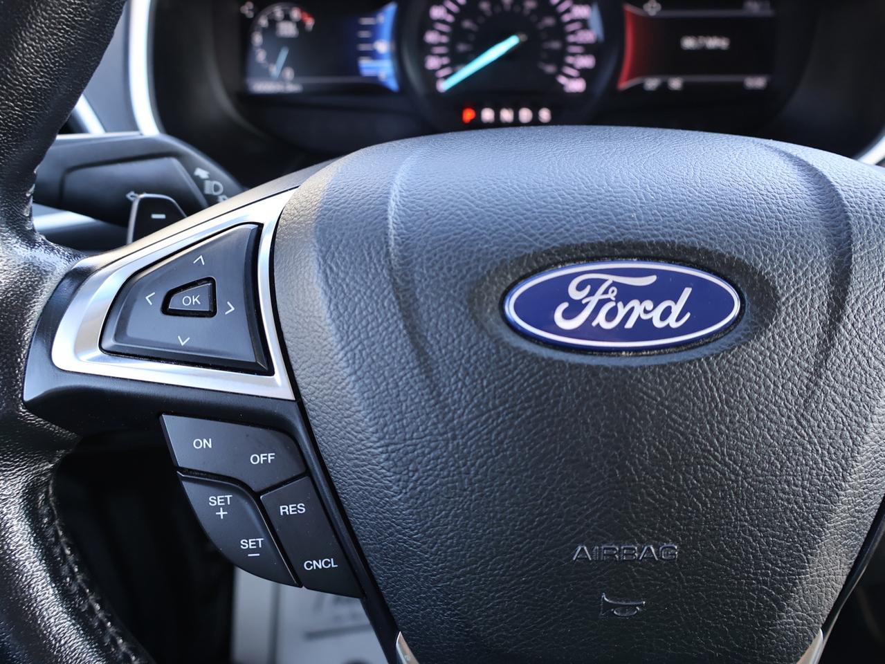 2018 Ford Edge SEL AWD CERTIFIED * LOW KMS* CAMERA BLUETOOTH HEATED SEATS PANO ROOF CRUISE ALLOYS Photo