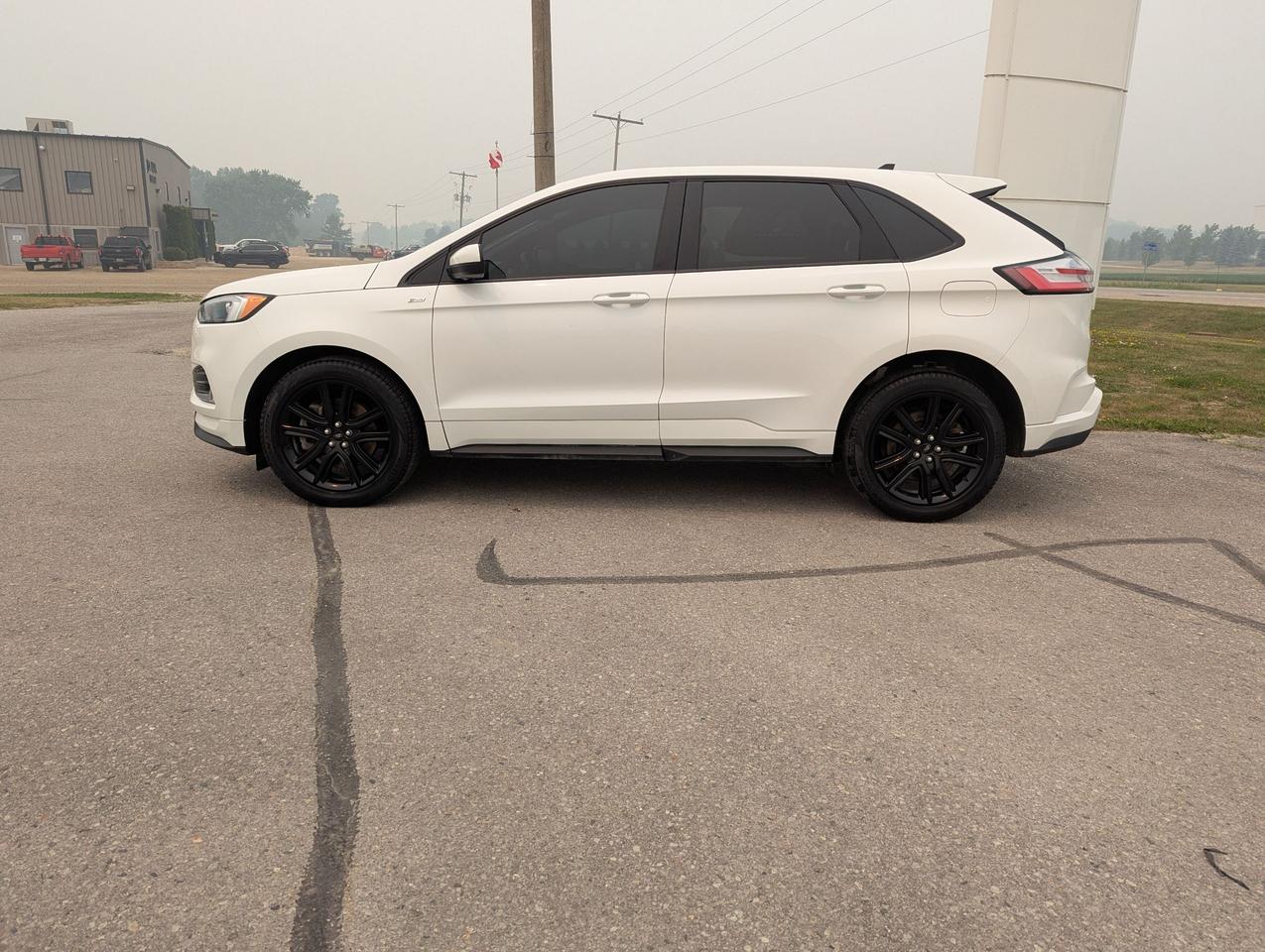 2024 Ford Edge ST Line AWD Photo2