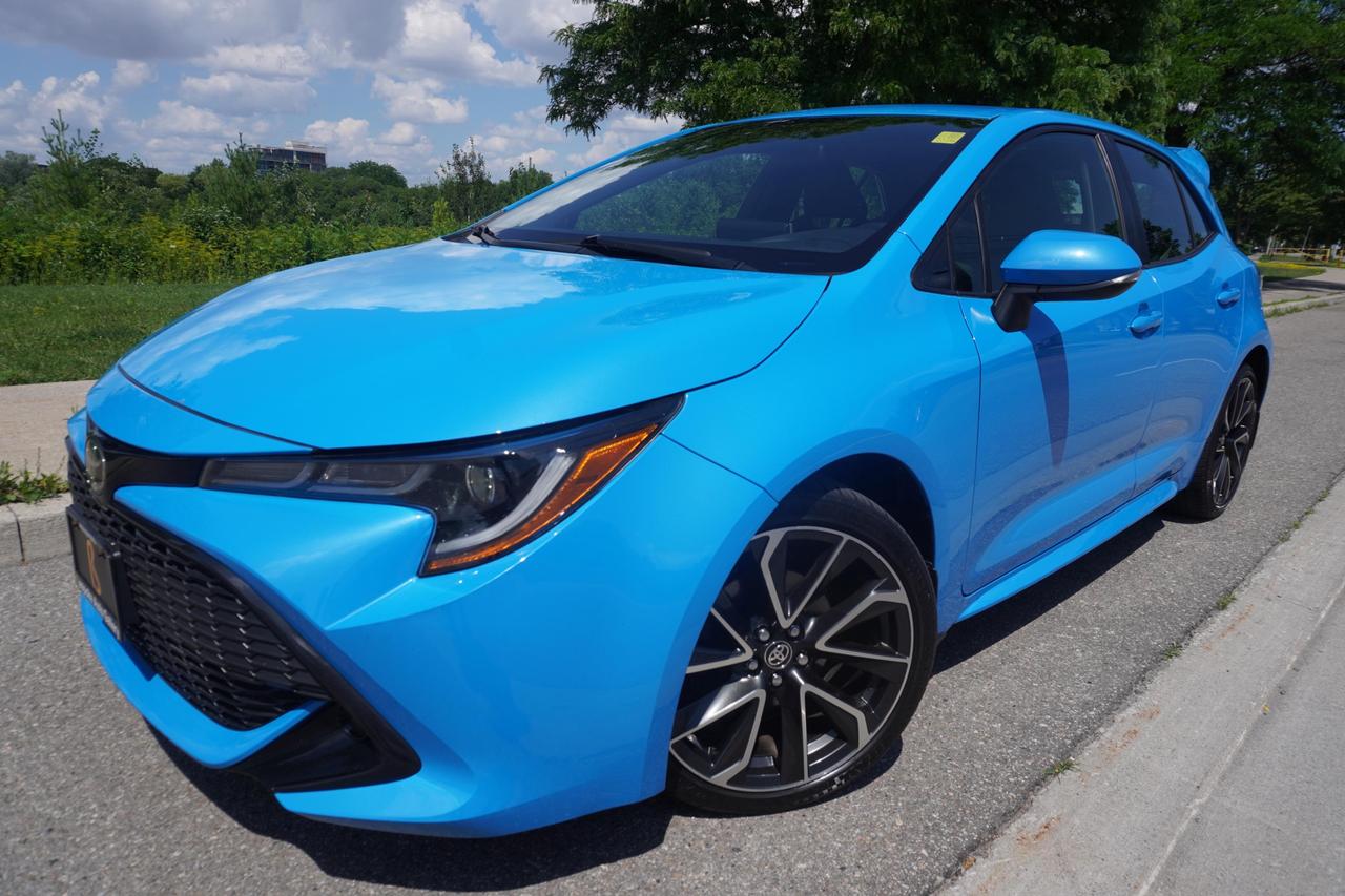 2020 Toyota Corolla Hatchback SE / SPORTY / OWNER OWNER / 6SPD MANUAL / ACCIDENT FREE / RELIABLE! Photo0