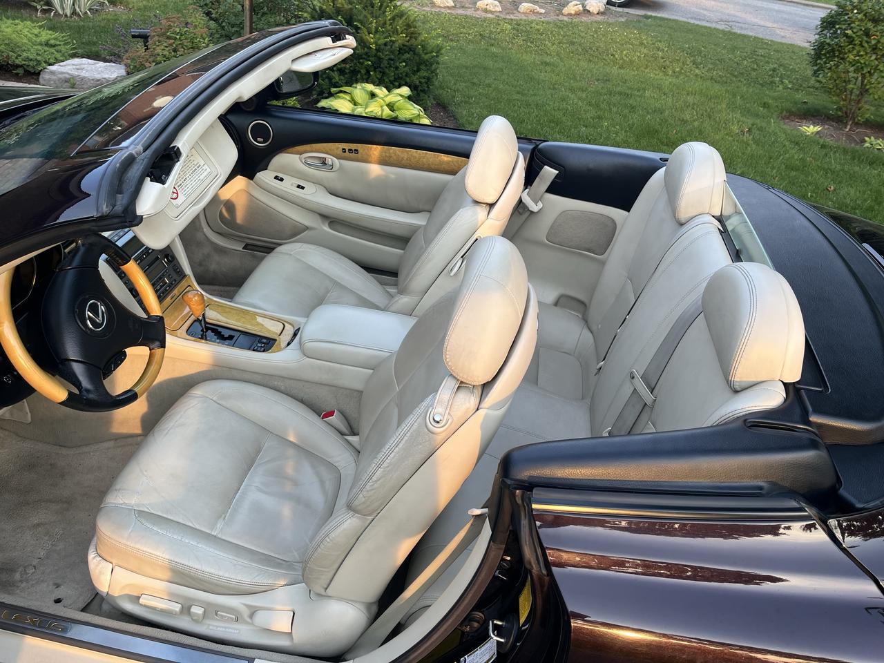 2005 Lexus SC 430 RARE COLOUR COMBO. - FULLY EQUIPPED!! Photo