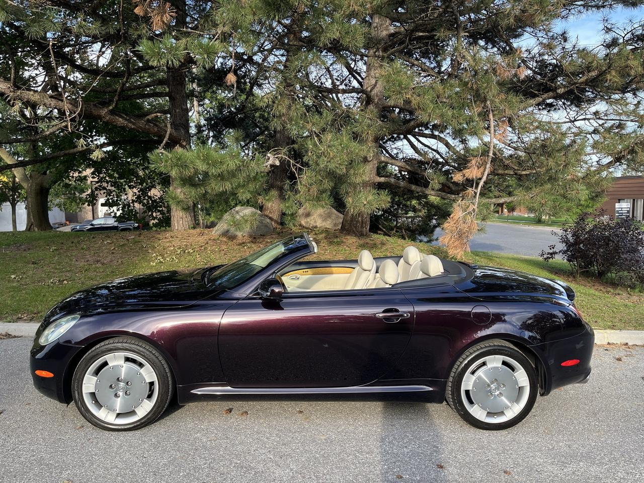 2005 Lexus SC 430 RARE COLOUR COMBO. - FULLY EQUIPPED!! Photo
