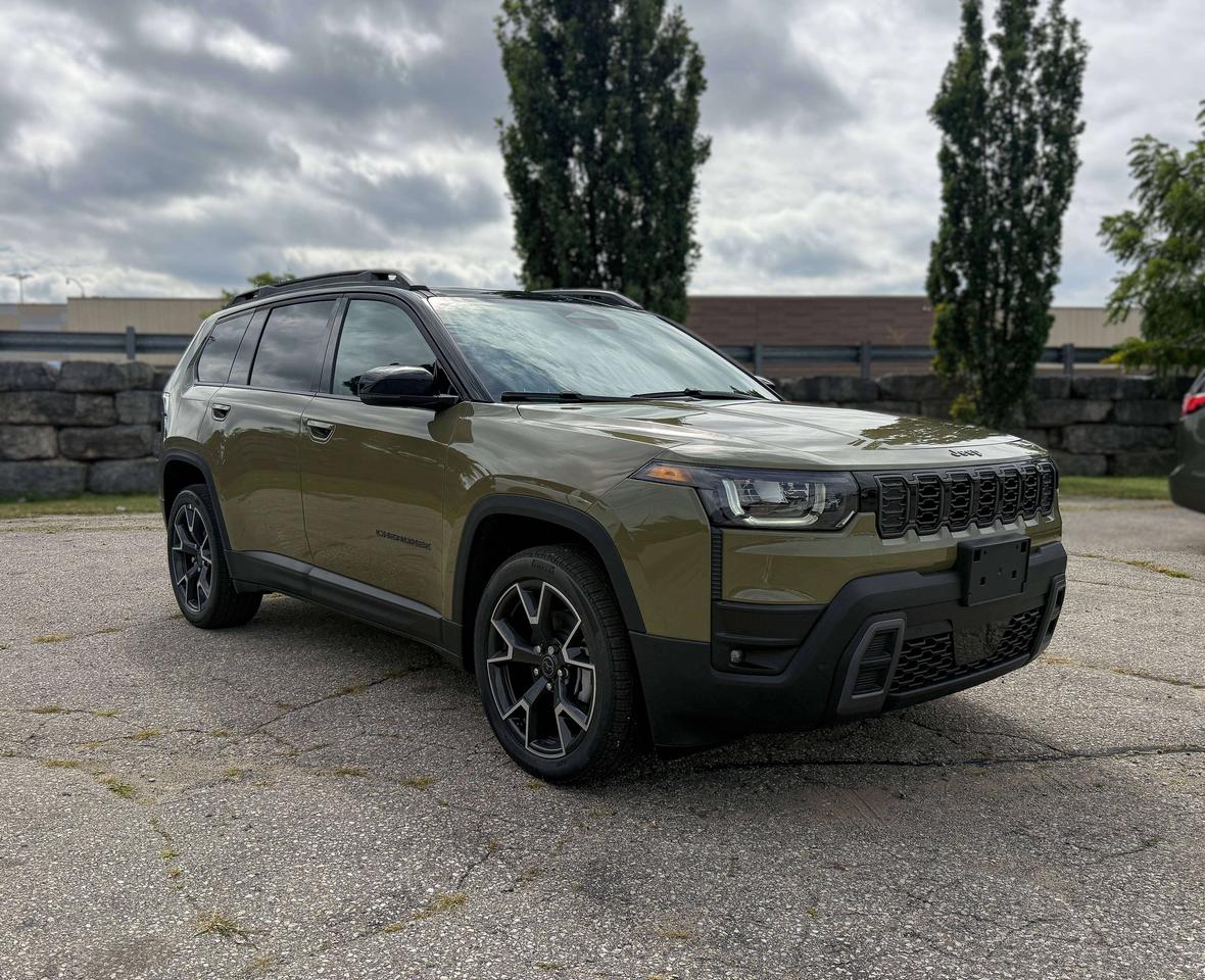 2026 Jeep Cherokee Overland 4x4 Photo