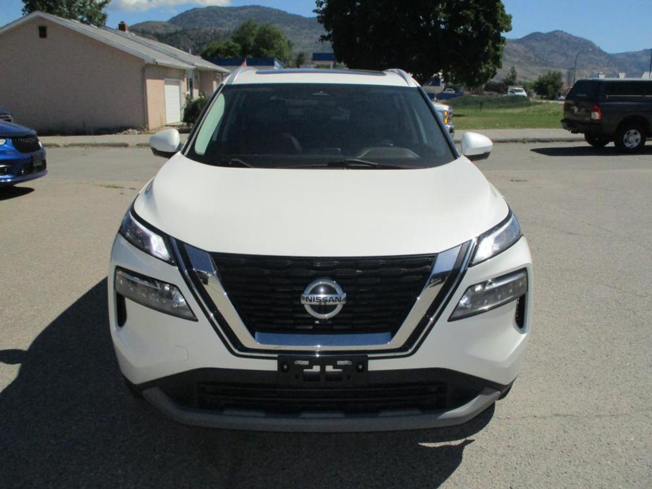 2021 Nissan Rogue SV AWD - Photo #2