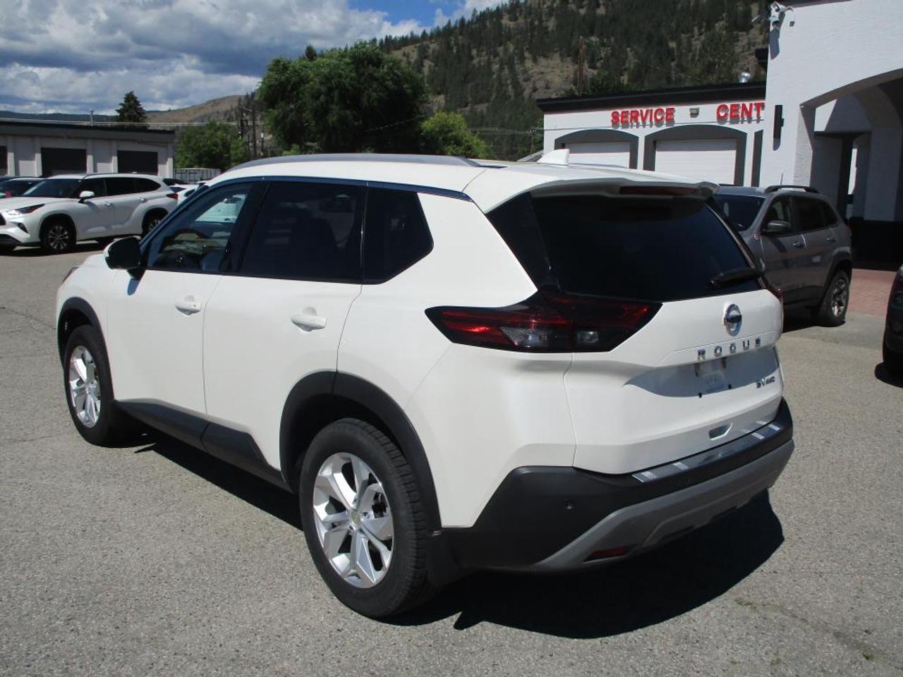 2021 Nissan Rogue SV AWD - Photo #6