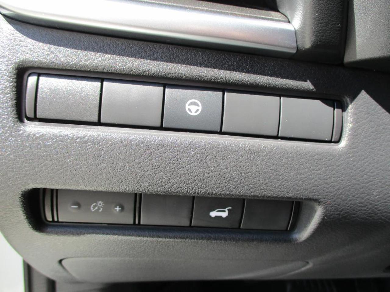2021 Nissan Rogue SV AWD Photo