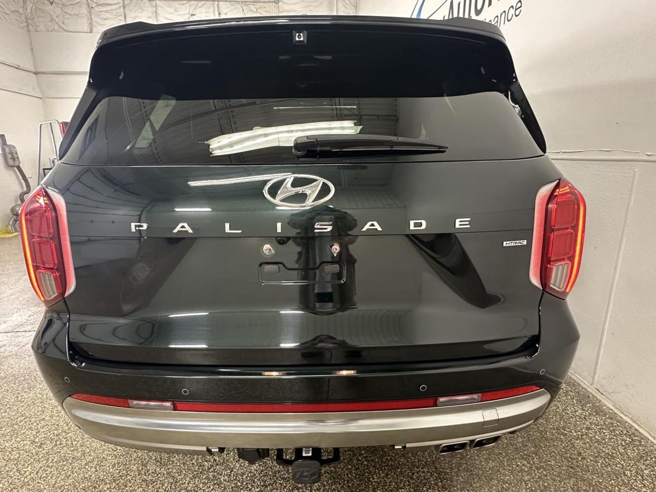 2024 Hyundai PALISADE Ultimate Calligraphy 7-Passenger AWD/PANOROOF/32KM/OFF 1 OWNER HYUNDAI LEASE! Photo