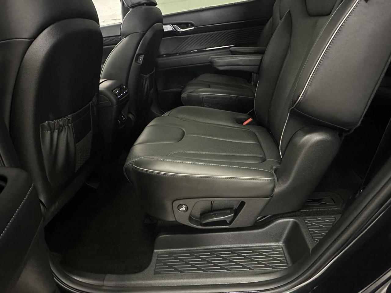 2024 Hyundai PALISADE Ultimate Calligraphy 7-Passenger AWD/PANOROOF/32KM/OFF 1 OWNER HYUNDAI LEASE! Photo