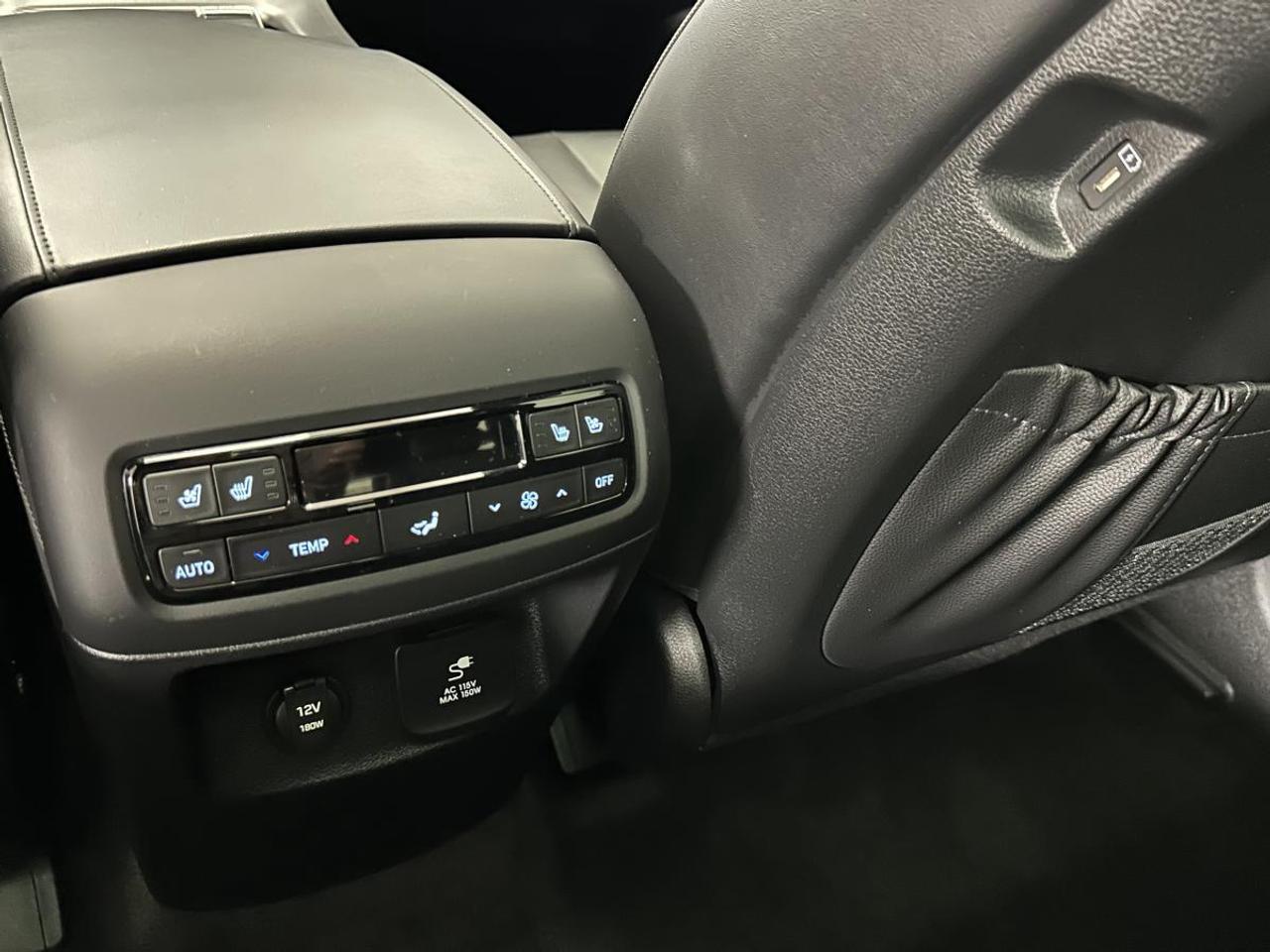 2024 Hyundai PALISADE Ultimate Calligraphy 7-Passenger AWD/PANOROOF/32KM/OFF 1 OWNER HYUNDAI LEASE! Photo