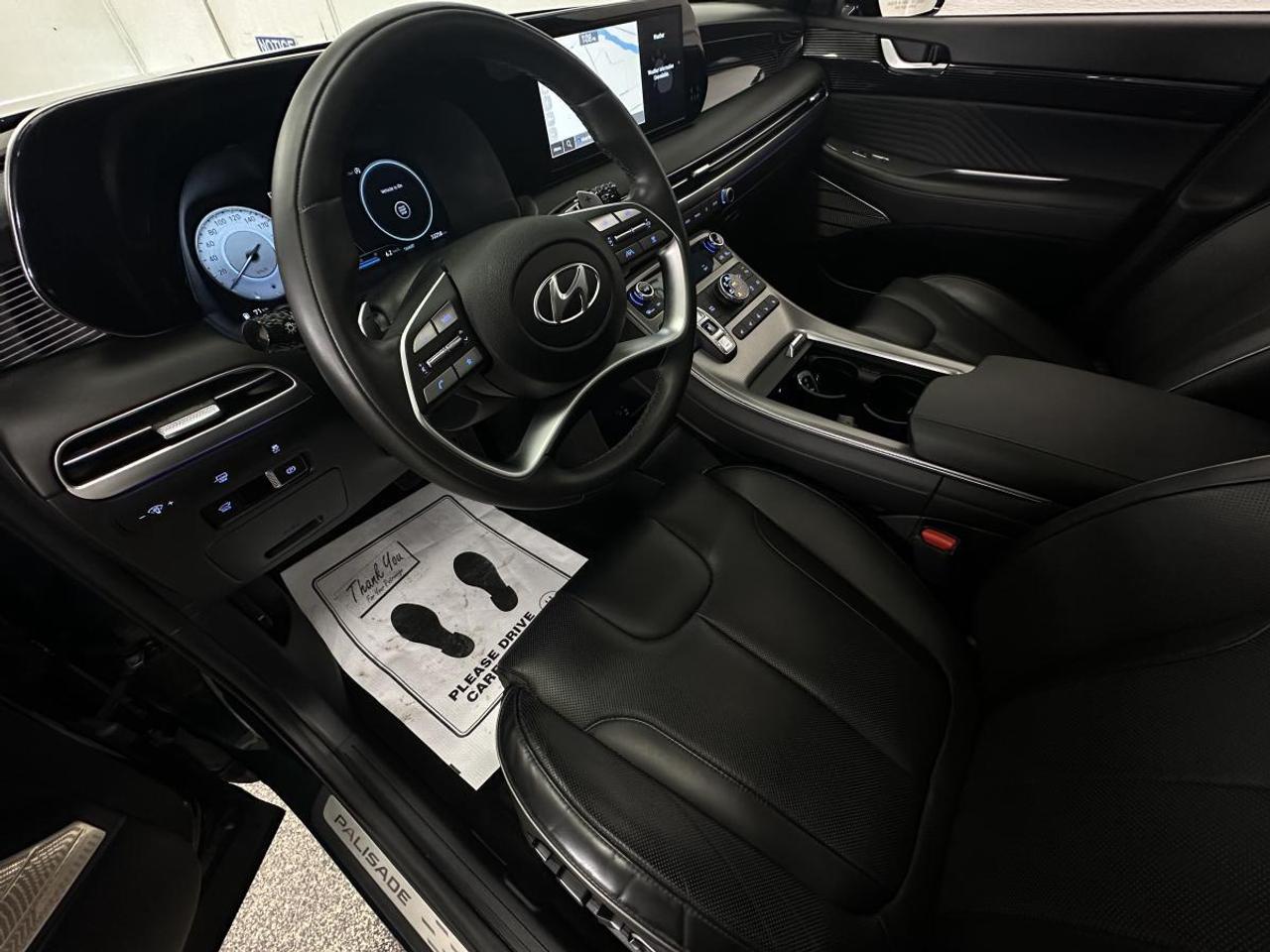 2024 Hyundai PALISADE Ultimate Calligraphy 7-Passenger AWD/PANOROOF/32KM/OFF 1 OWNER HYUNDAI LEASE! Photo