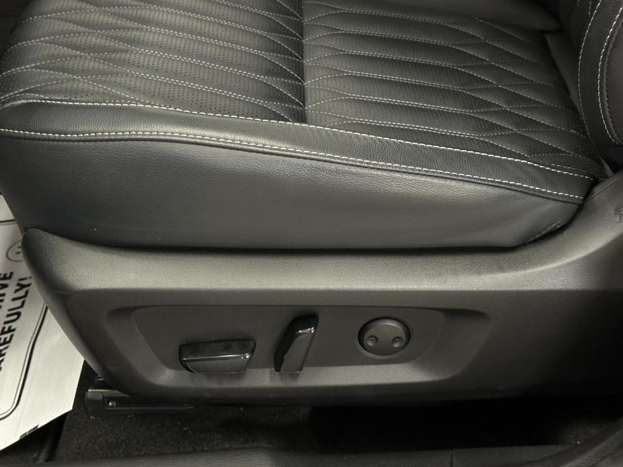 2025 Mitsubishi Outlander SEL S-AWC Photo