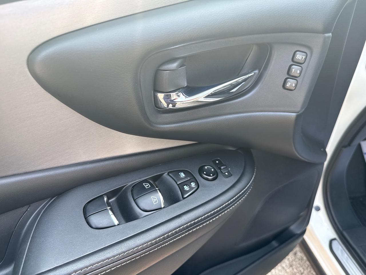 2020 Nissan Murano NO ACCIDENTS!! LOW KM'S!! WINTER TIRES!! Photo