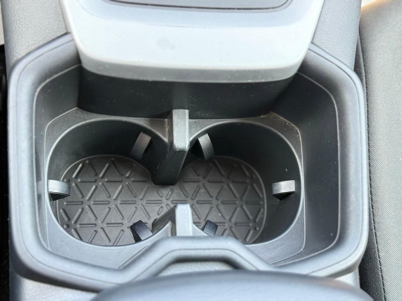 2022 Toyota RAV4 Hybrid XLE HEATED SEATS-HEATED STEERING WHEEL-SUNROOF-HYBRID-NO ACCIDENTS- Photo