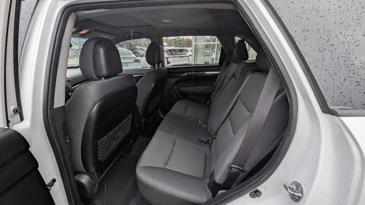 2012 Kia Sorento LX Photo