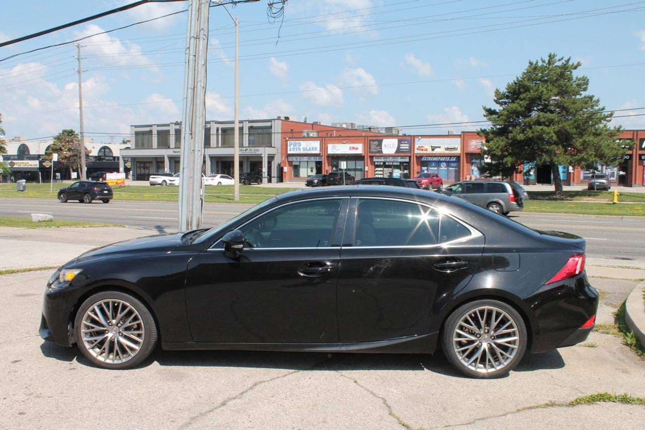 2015 Lexus IS 250 Photo