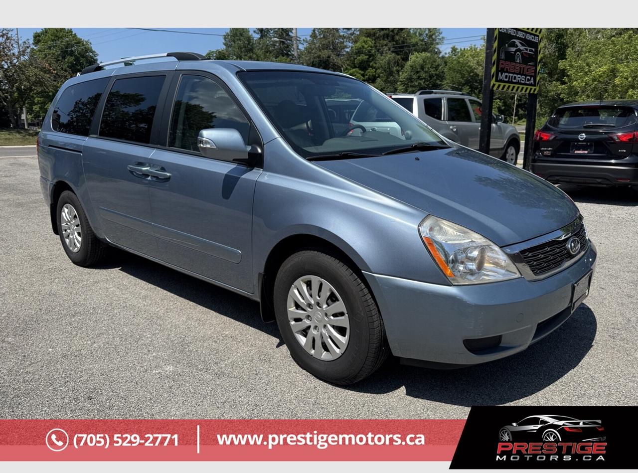 2012 Kia Sedona LX Photo