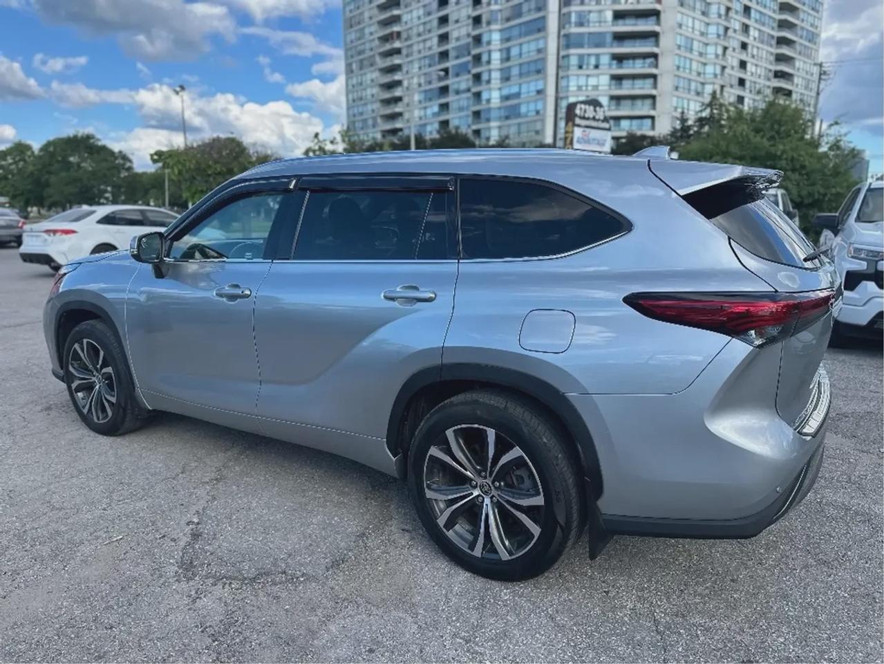 2021 Toyota Highlander LIMITED  Photo