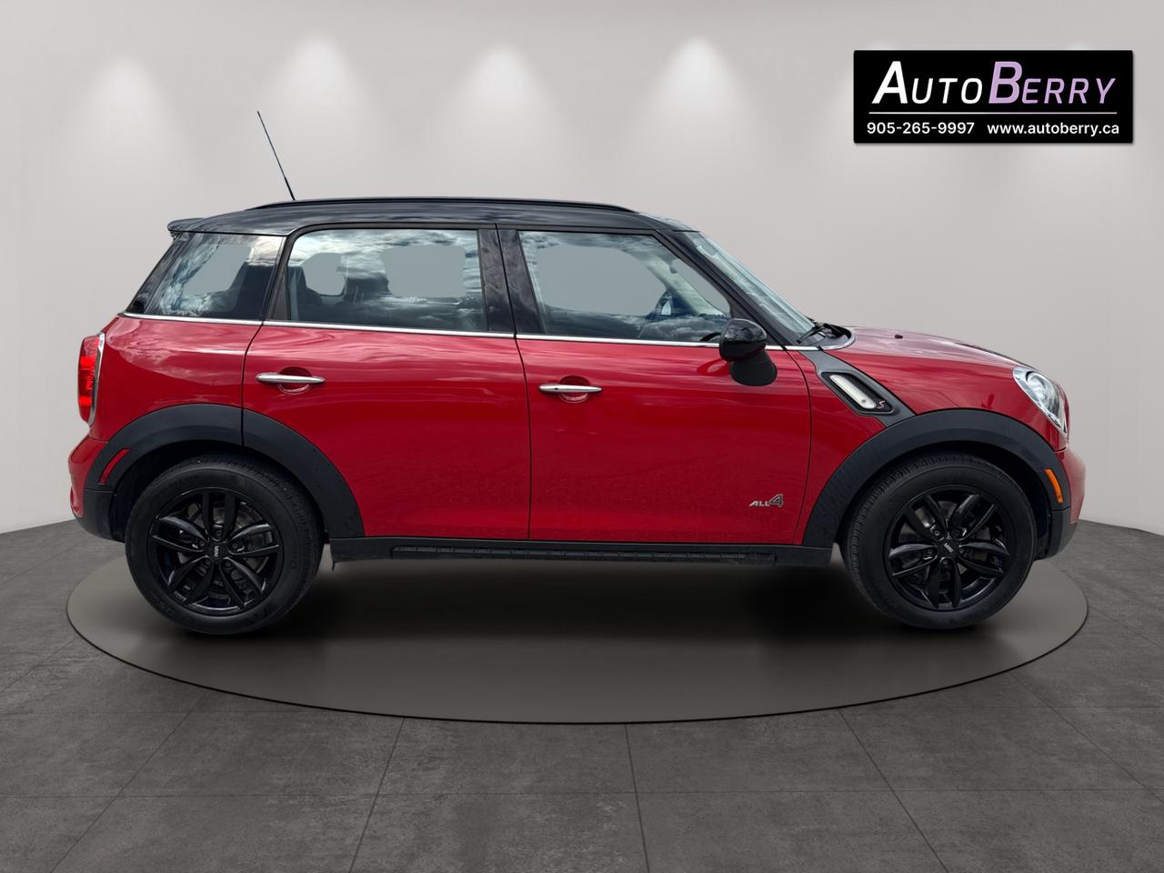 2015 MINI Cooper Countryman S Photo