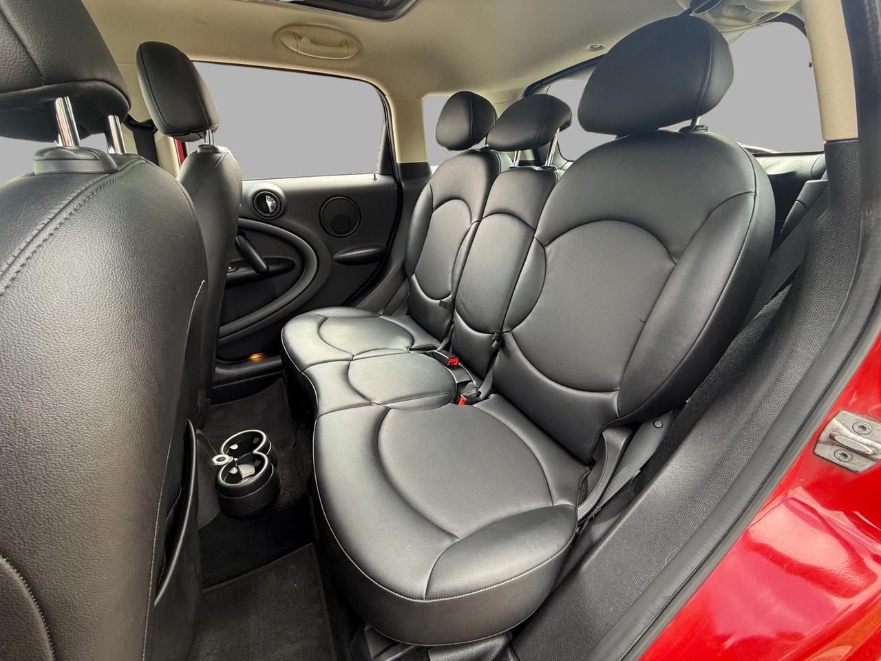 2015 MINI Cooper Countryman S Photo