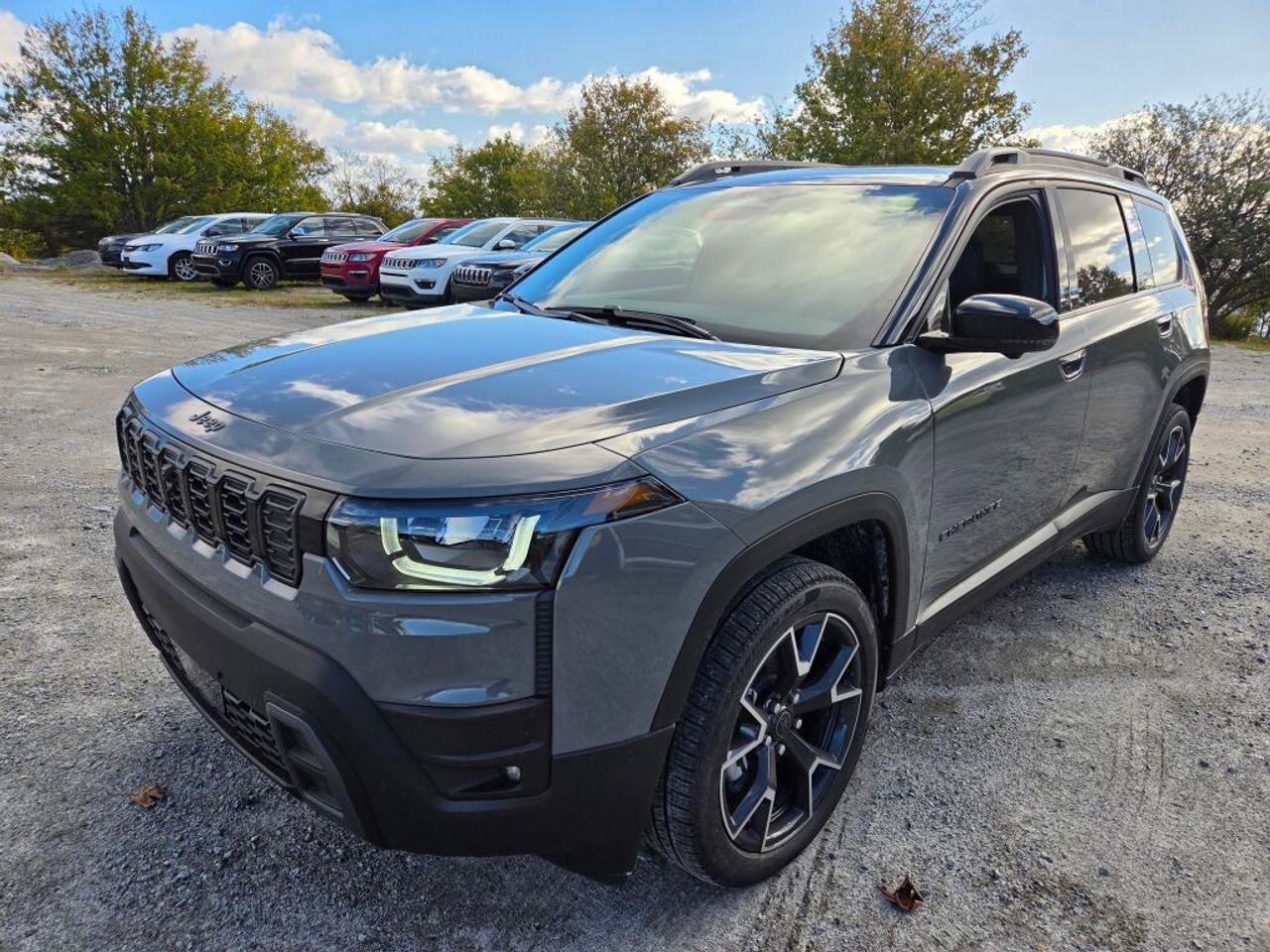 2026 Jeep Cherokee OVERLAND Photo5