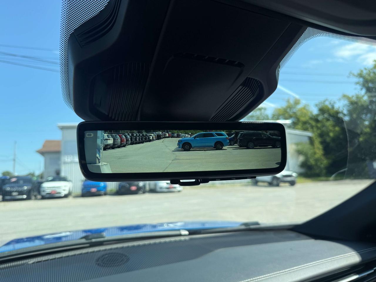 2026 Jeep Cherokee Overland 4X4 - Pano roof - Alpine sound Photo