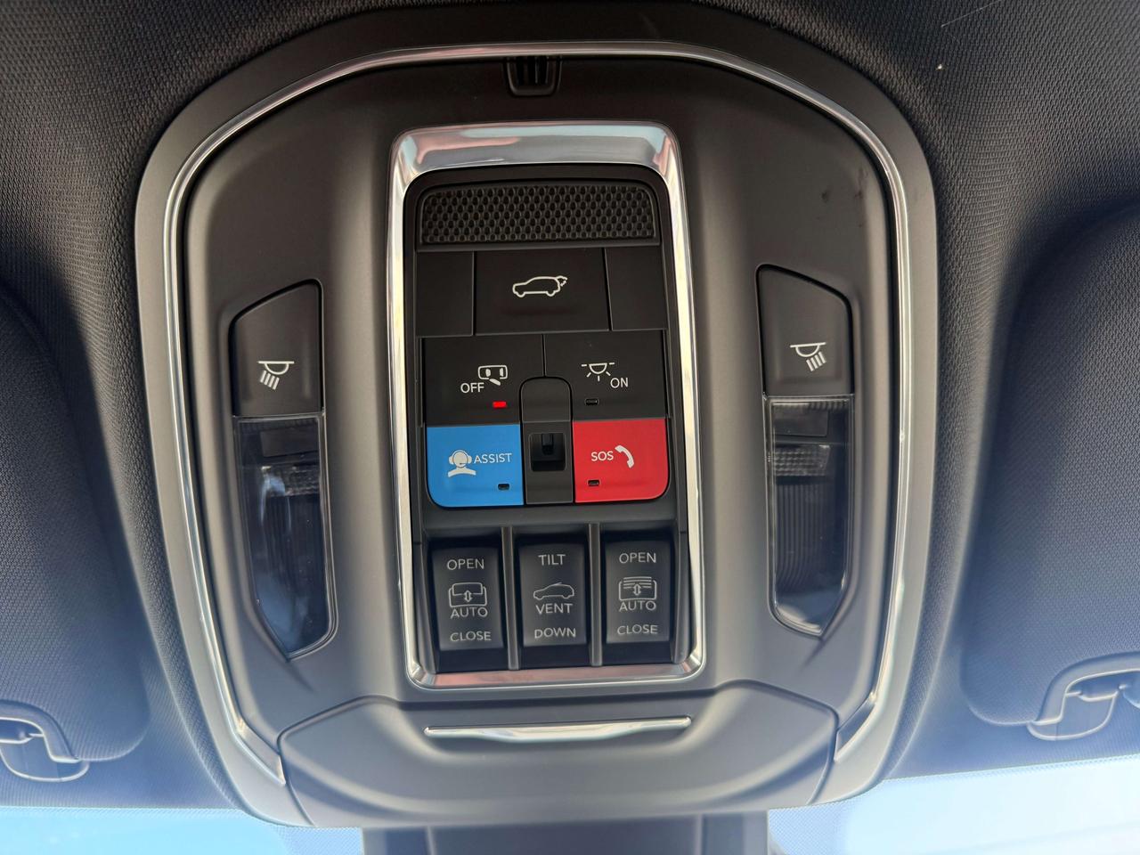 2026 Jeep Cherokee Overland 4X4 - Pano roof - Alpine sound Photo