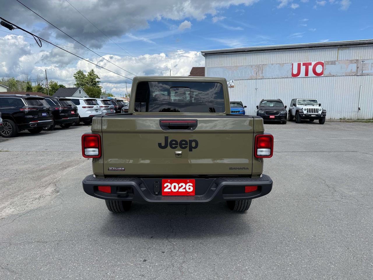 2026 Jeep Gladiator Sahara 4X4 Photo