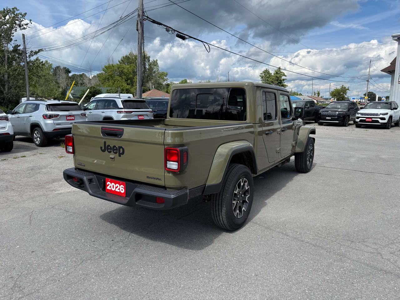 2026 Jeep Gladiator Sahara 4X4 Photo4