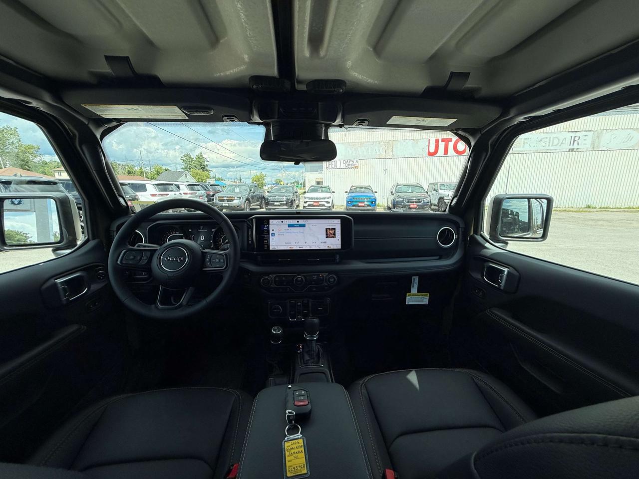 2026 Jeep Gladiator Sahara 4X4 Photo