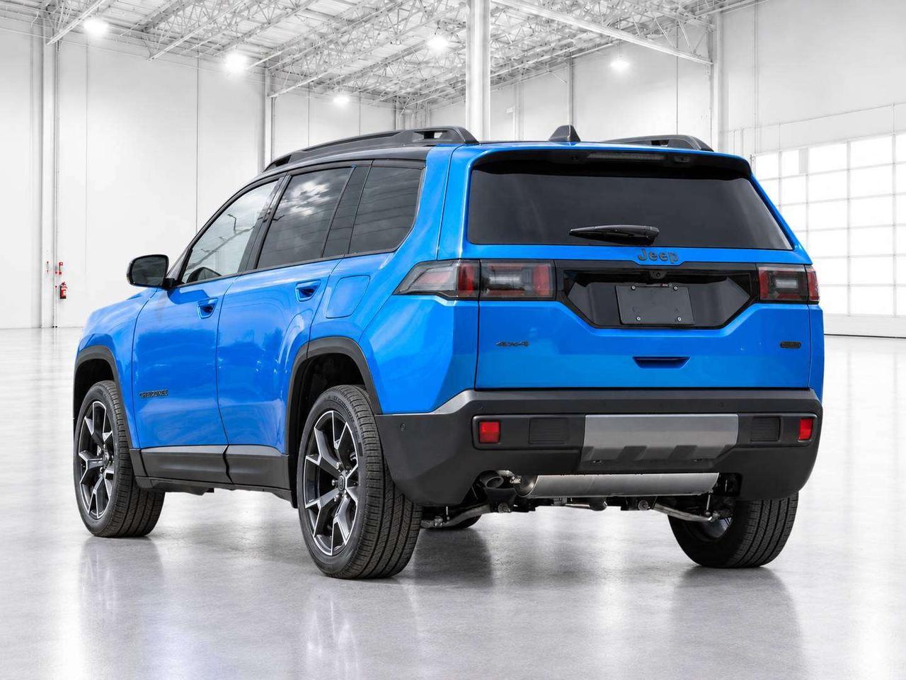 2026 Jeep Cherokee OVERLAND | Adv Pro Tech | 1.6L Turbo Hybrid Photo