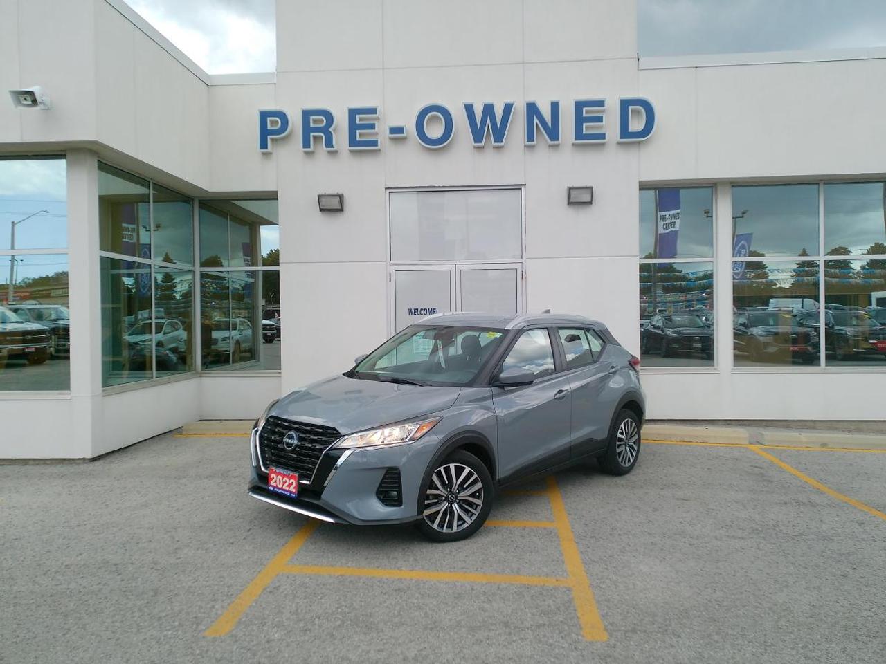 Used 2022 Nissan Kicks SV FWD for sale in Niagara Falls, ON