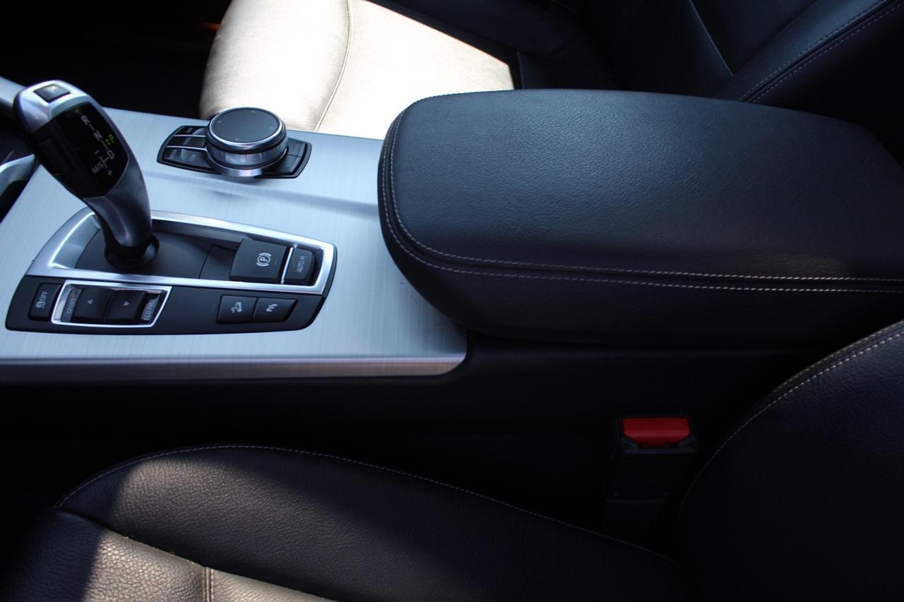 2017 BMW X3 xDrive28i Navigation Pano Roof technology Package Photo