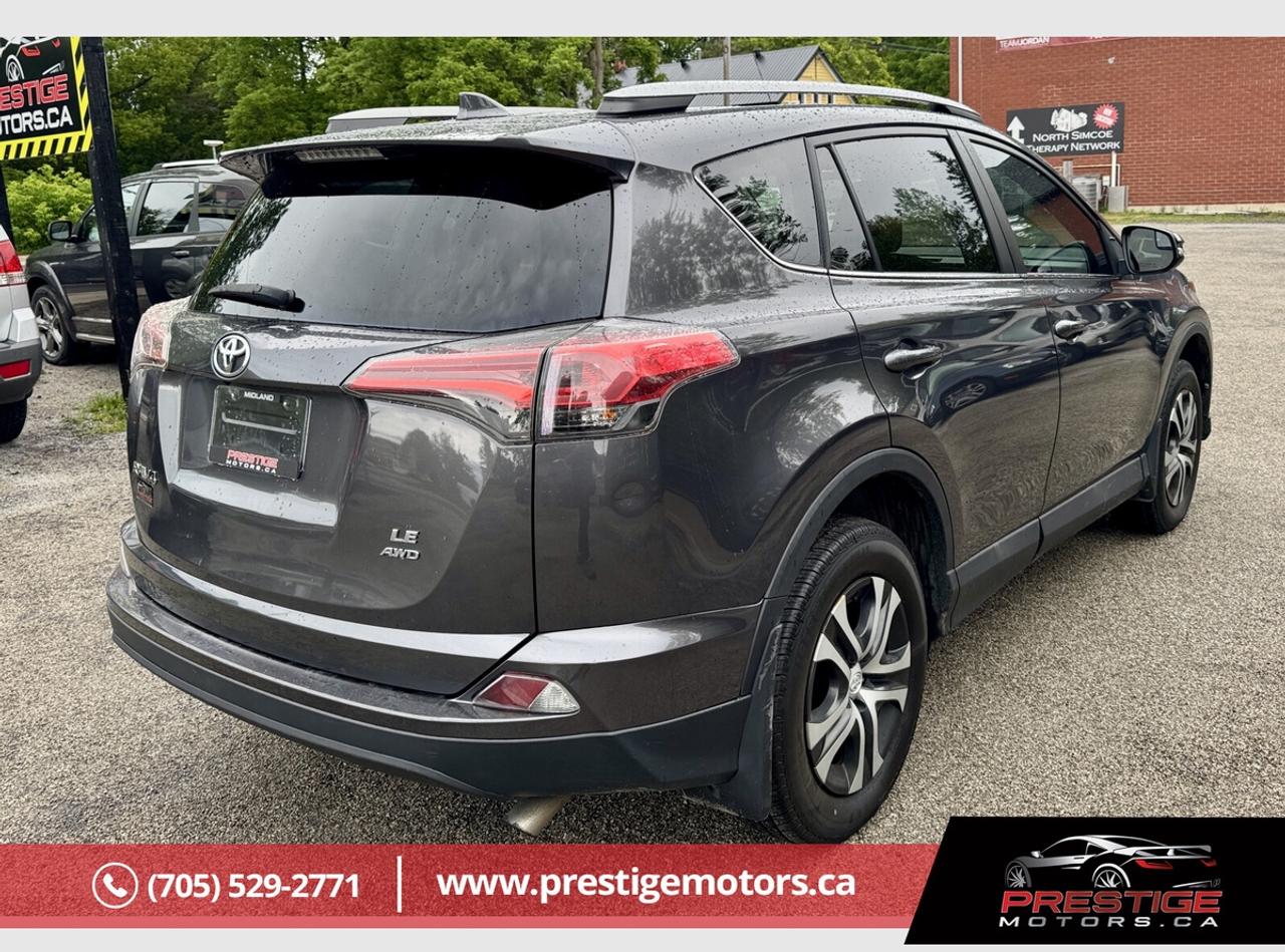2017 Toyota RAV4 LE Photo